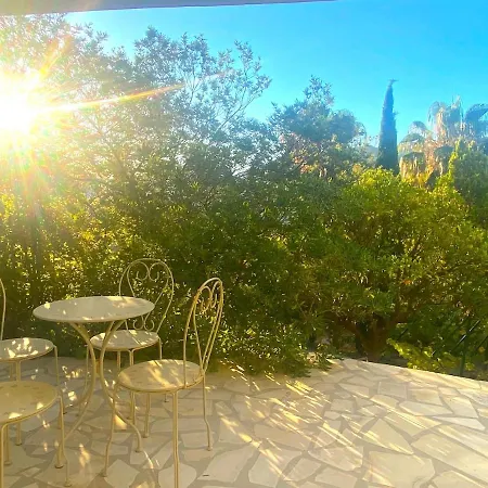 Contemporaine Avec Vue Villa Cassis