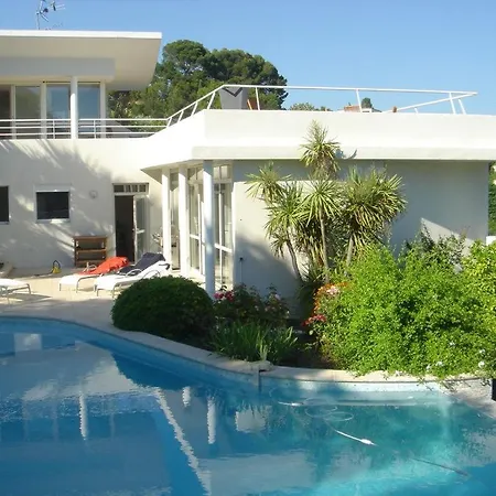 Contemporaine Avec Vue
